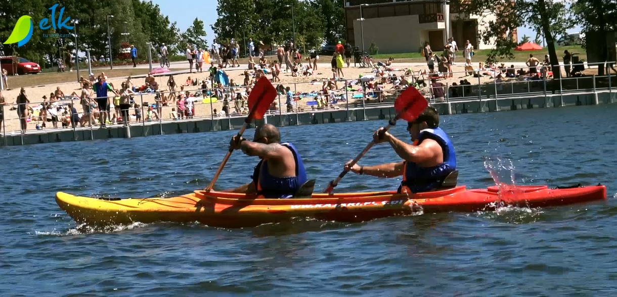 "This happens in Elk" – by swimming or kayaking by the Elk Lake