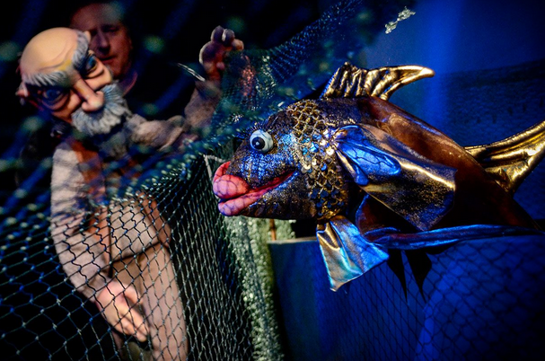 "The fisherman and the Golden fish"-II ełckie Theatre meetings fourth wall