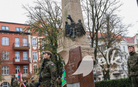 Obchody Narodowego Święta Niepodległości, uroczystości pod pomnikiem „Poległym za Wolną i Niezawisłą Polskę”