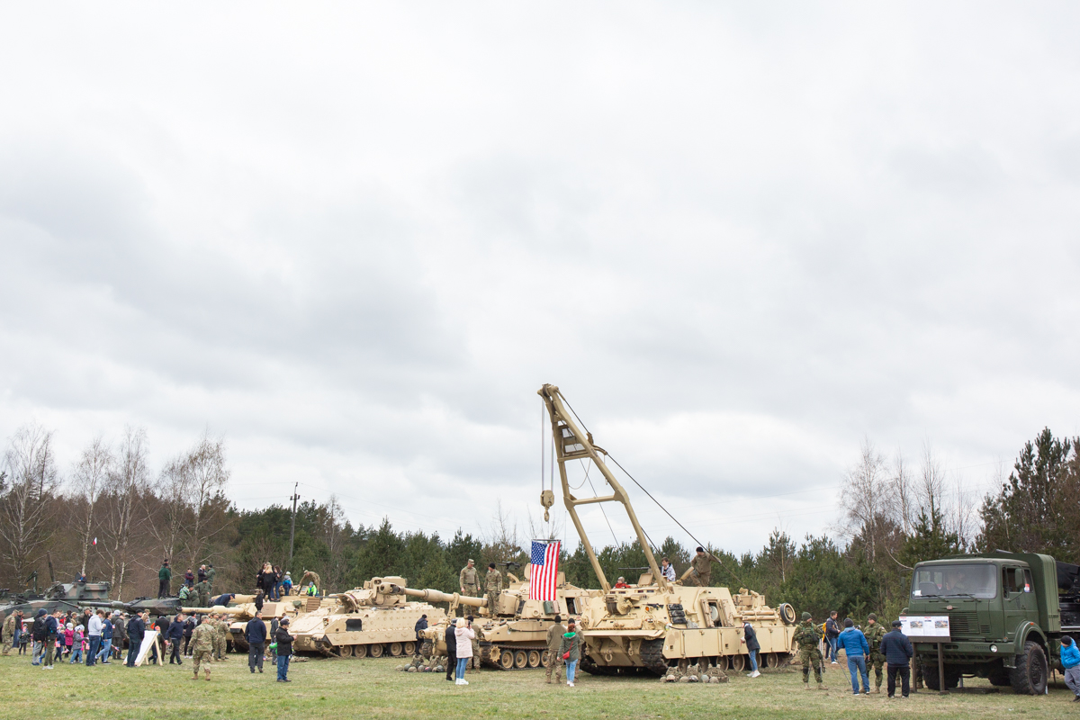 Wojska NATO zaprezentowały się w Ełku